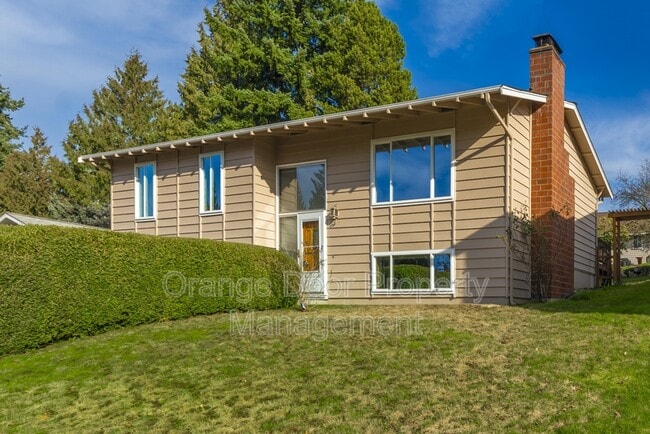 Building Photo - 13410 115th Ave NE