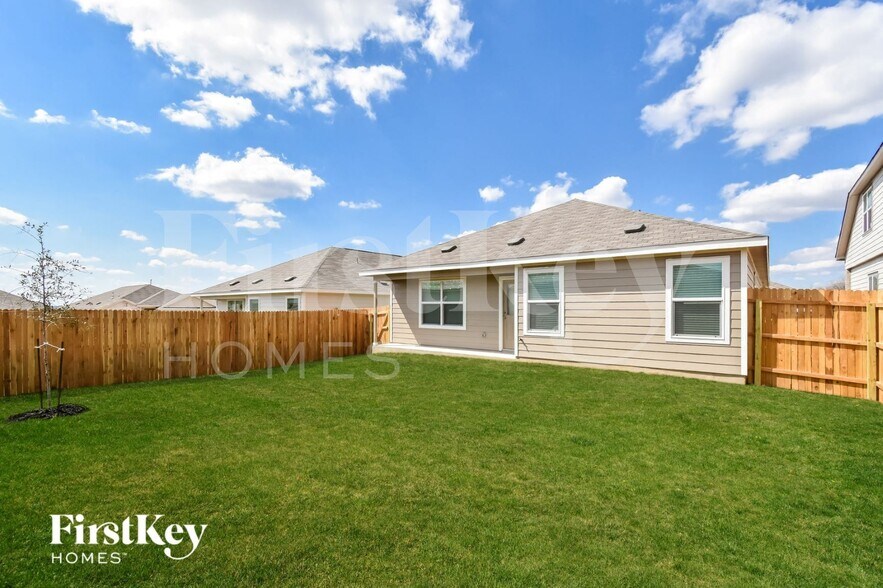 Building Photo - 6620 Hatchery Way
