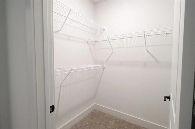 Building Photo - 300 Hwy 81