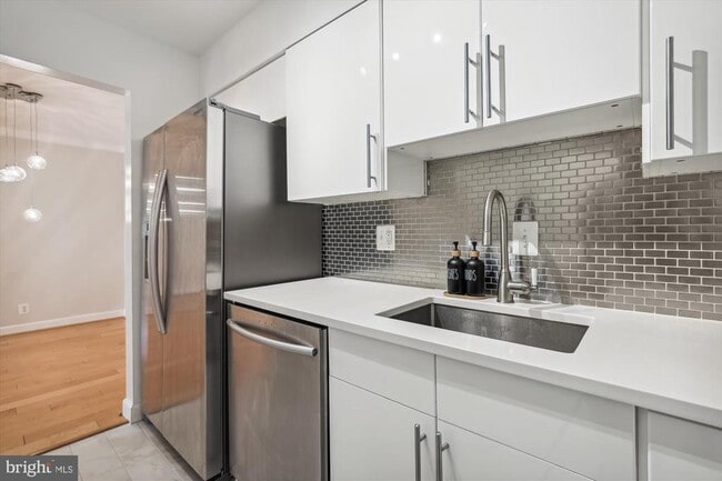 Building Photo - 7621 Tremayne Pl