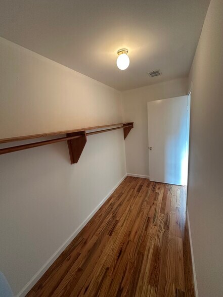 Building Photo - 147 Fairmount Ave