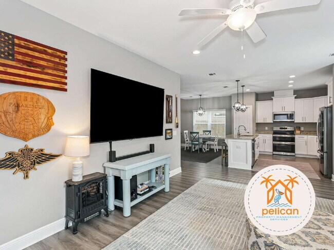 Building Photo - "Spacious 4-Bed Oasis with Granite Elegance in Navarre – 2062 Sq. Ft. of Pure Comfort!"