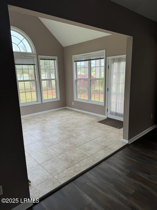 Building Photo - 130 Pinecrest Dr