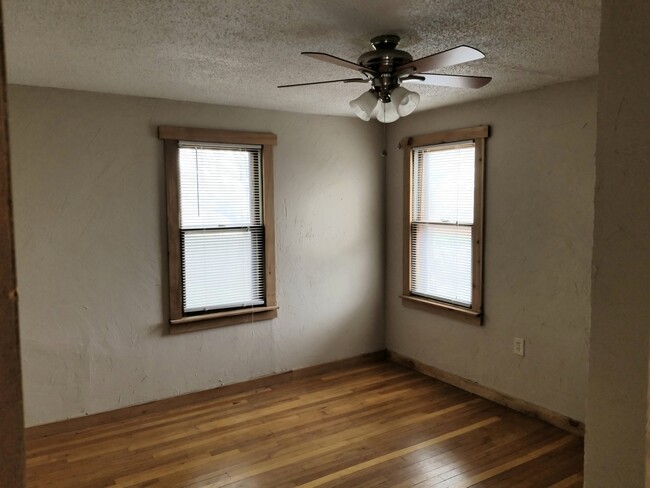 Bedroom 1 - 229 Chuck Wagon Rd