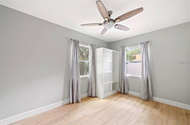 Building Photo - 2528 Boca Ciega Dr N