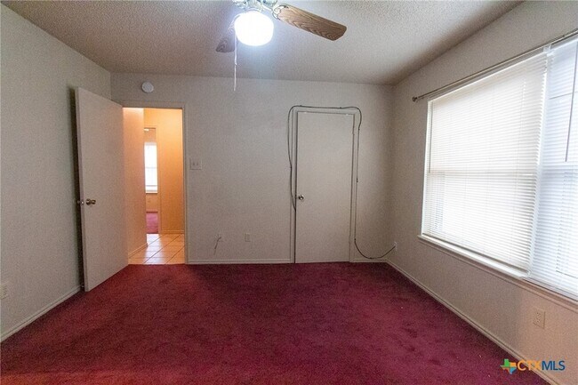 Building Photo - 1301 Westway Dr