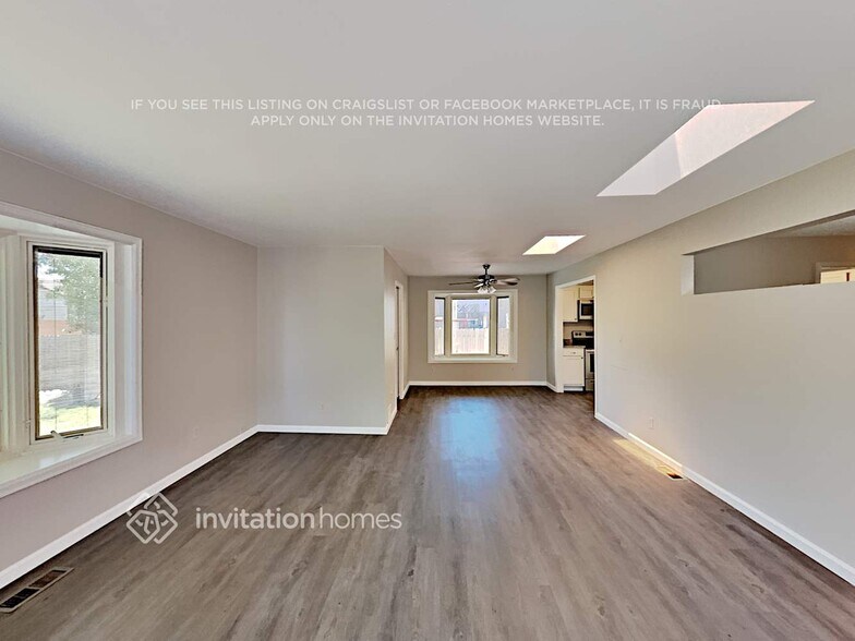 Building Photo - 15770 E Princeton Pl