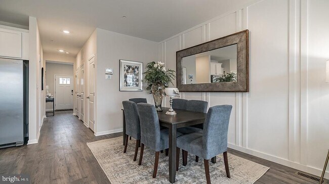 Building Photo - 1071 Meadowlark Dr