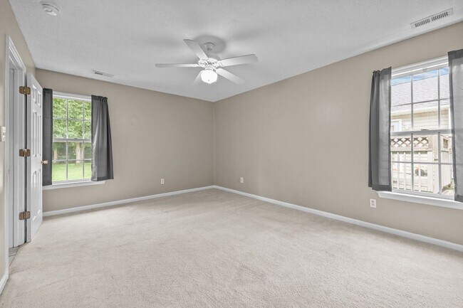 Building Photo - Welcome to Jumping Run Creek!