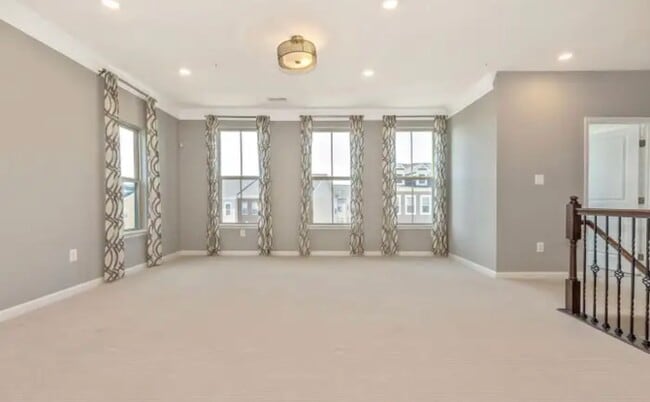 Building Photo - 6214 Margarita Way