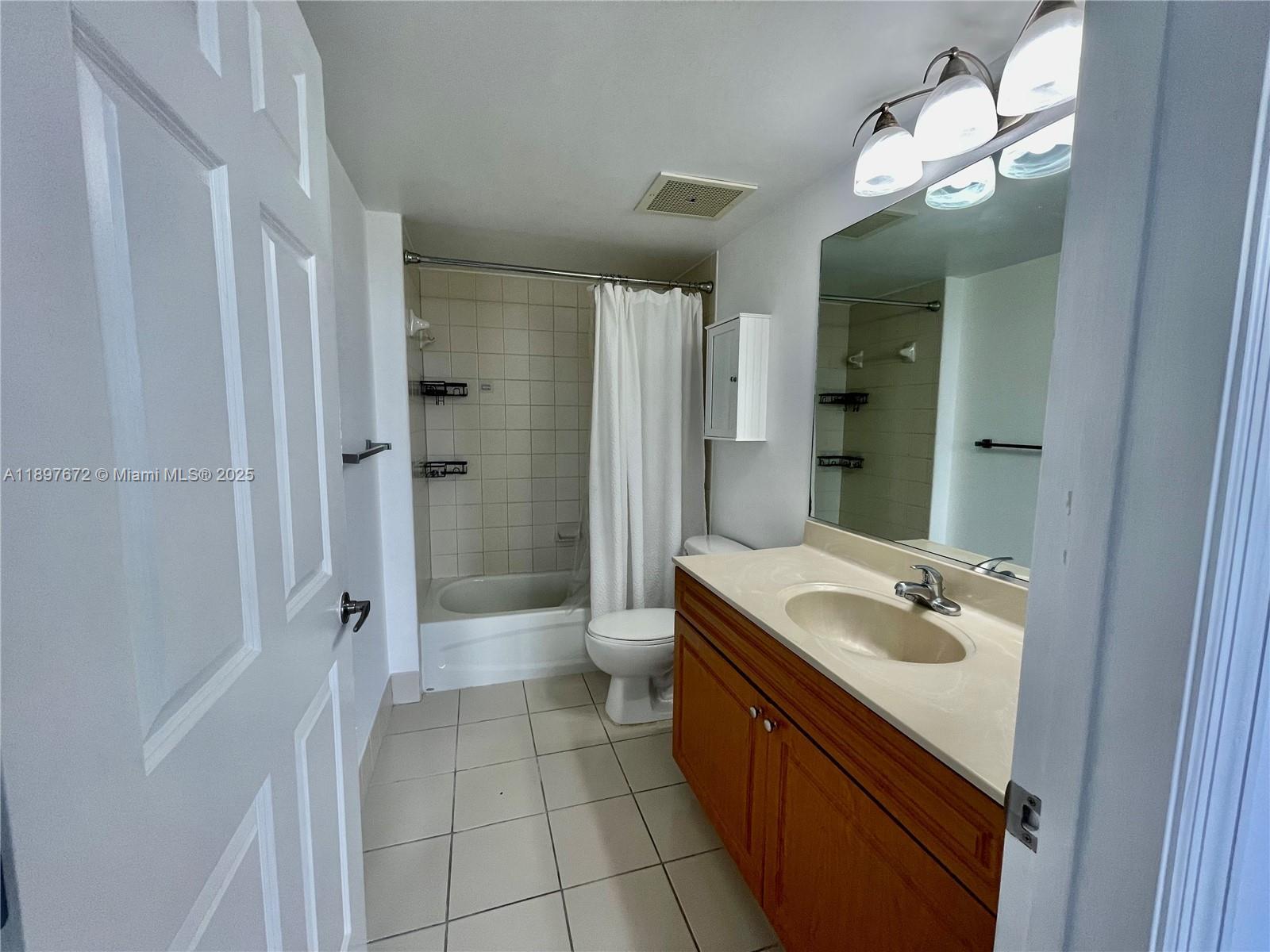 Building Photo - 900 SW 8th St