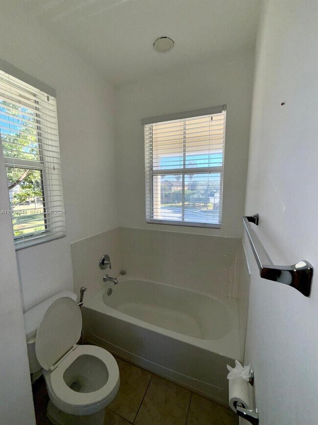 Building Photo - 11581 SW 244th St