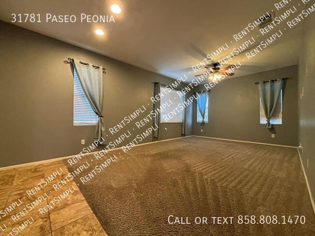 Building Photo - 2 BR 2.5 BA Condo located in The Paseos at...