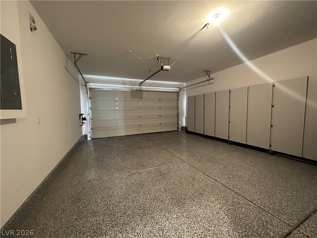 Building Photo - 25 Barbara Ln