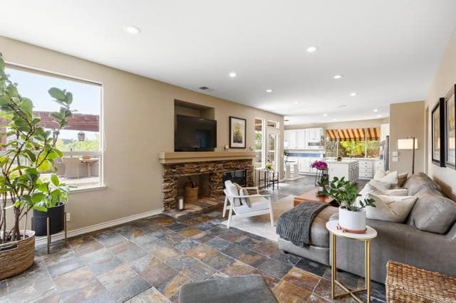 Building Photo - 7303 Celata Ln