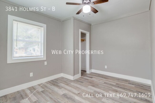 Building Photo - 3841 Holmes St
