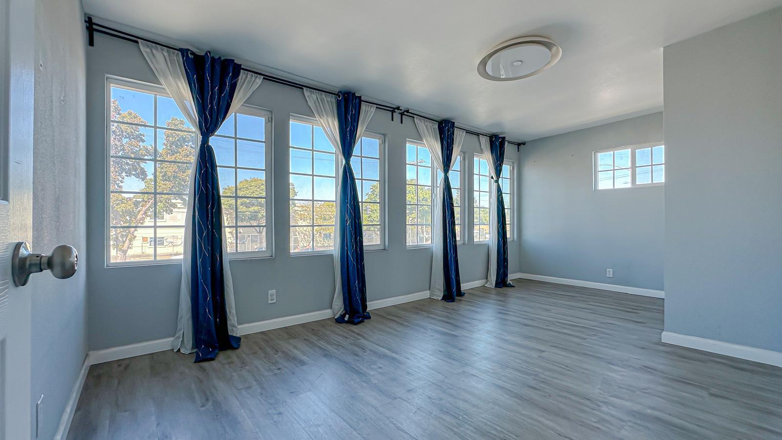 Building Photo - 158 W Del Amo Blvd