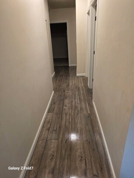 Building Photo - 5209 Warren Ave