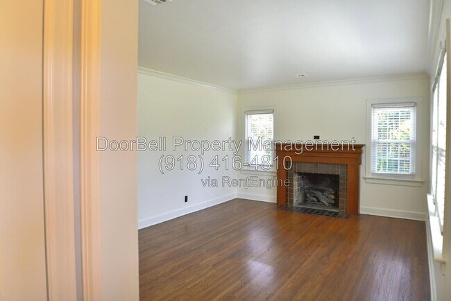 Building Photo - 1150 S Oswego Ave