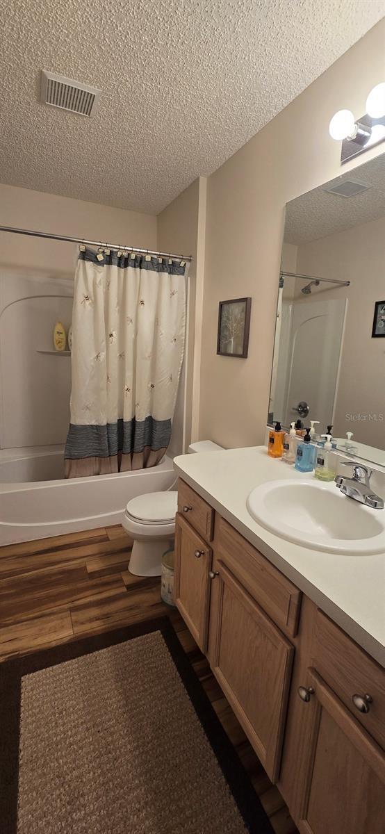 Building Photo - 1088 Gennesse Ln