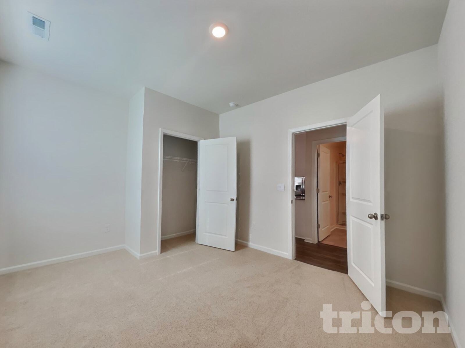 Building Photo - 141 Chapel Dr