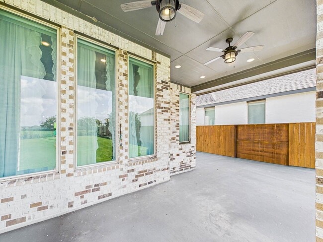 Building Photo - 9623 Wright Dr