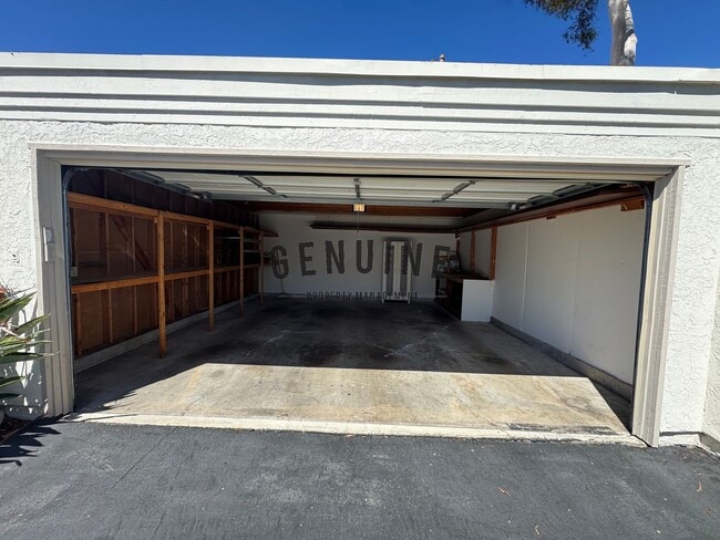 Building Photo - Charming 2Bd 2Ba Condo