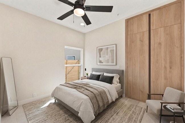 Building Photo - 200 S Cynthia St