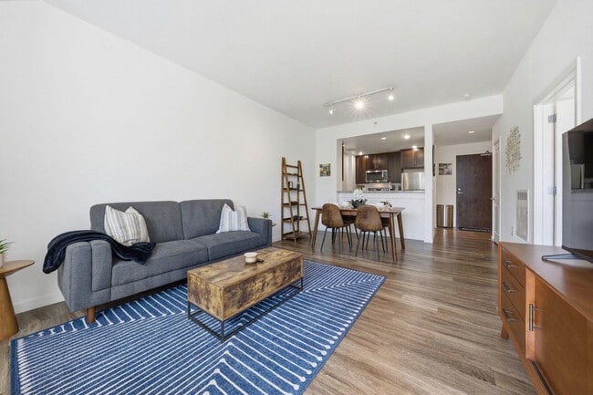 Building Photo - 1201 4th St