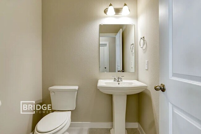 Building Photo - 4108 Tobin Dr