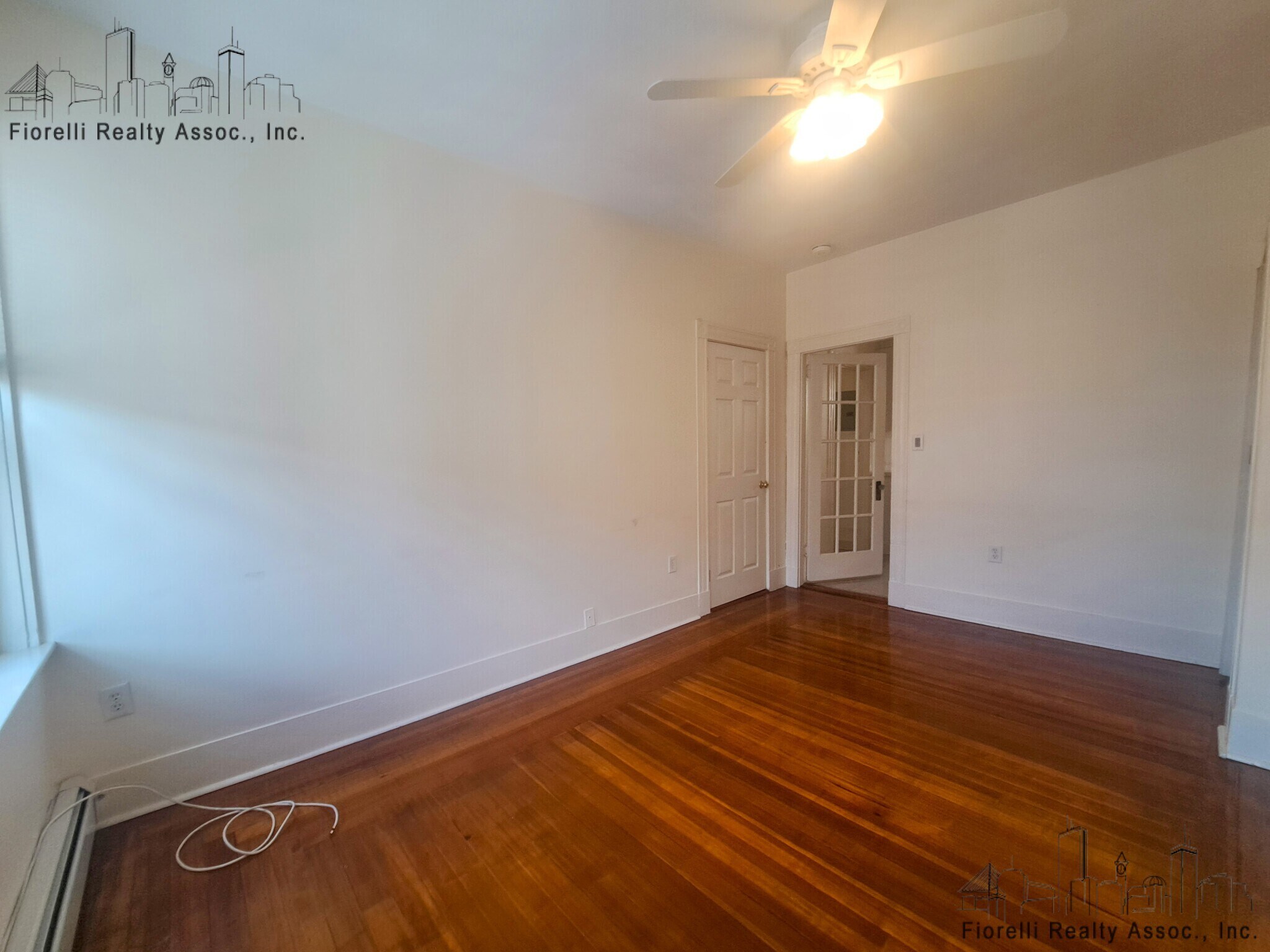 Building Photo - 344 Hanover St