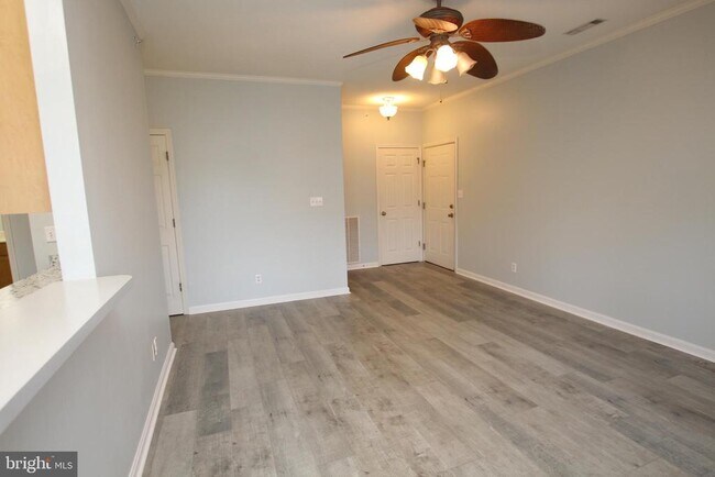 Primary Photo - 17054 N Brandt St