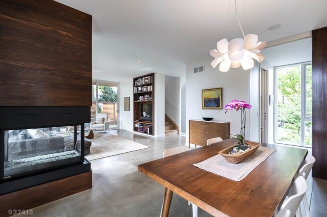 Building Photo - 209 N Prospect Ave