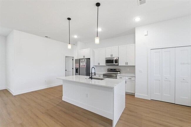 Building Photo - 6531 SW 131 Pl