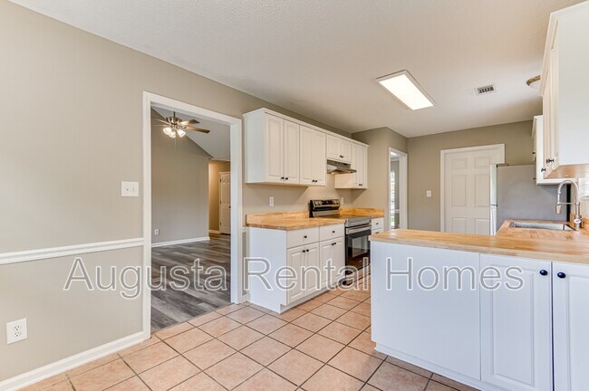 Building Photo - 4416 Hatteras Dr