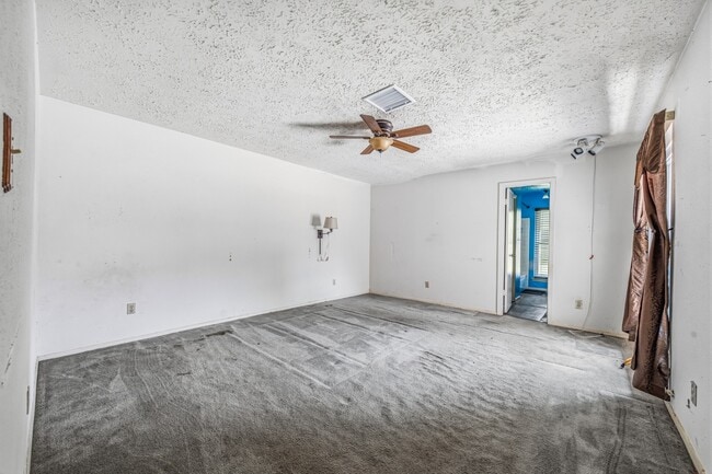 Building Photo - 13139 Birch Grove Dr