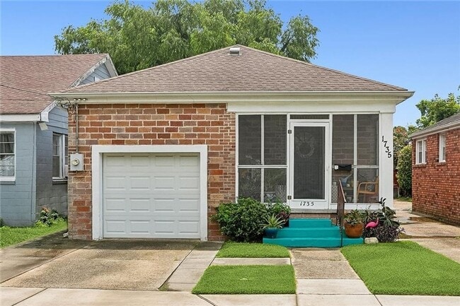 Building Photo - 1735 Feliciana St