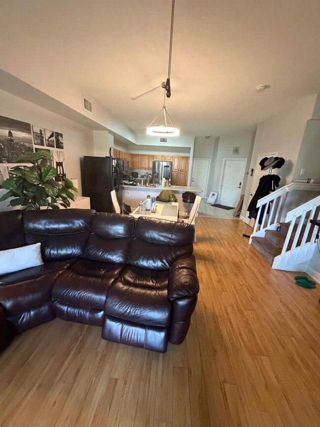 Building Photo - 7401 Palomino Dr