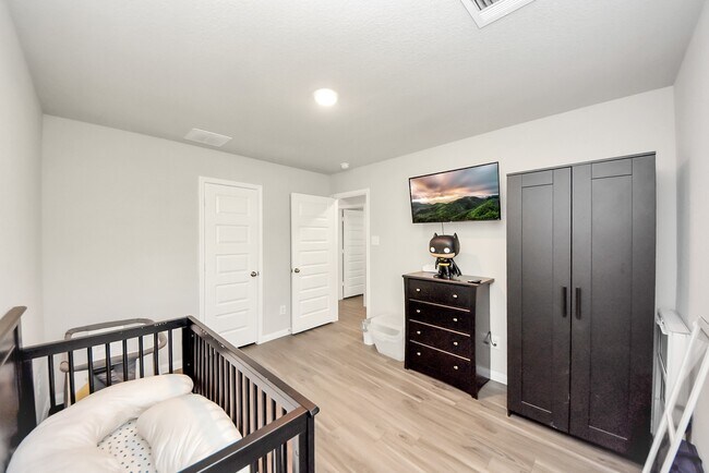 Building Photo - 3702 Cub Dr