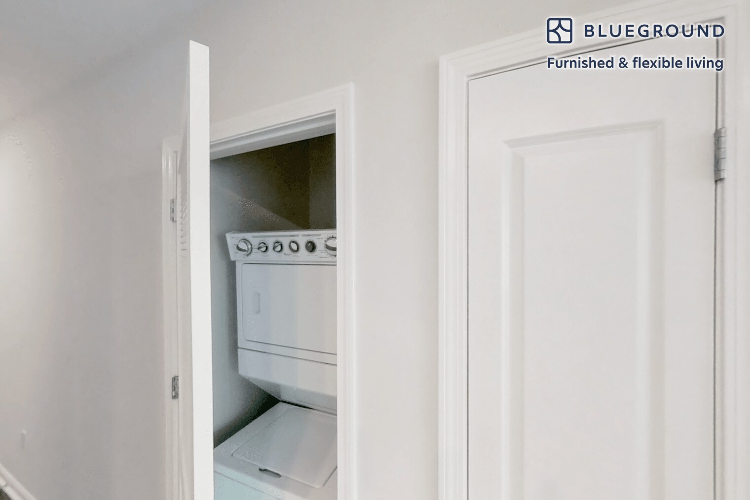 Building Photo - 333 Great River Rd