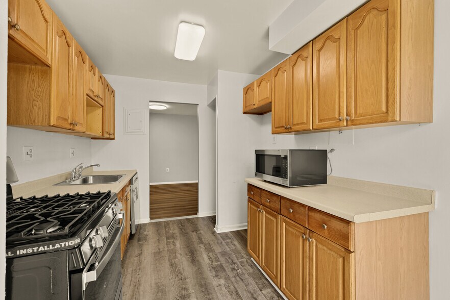 Building Photo - 5614 Bismach Dr