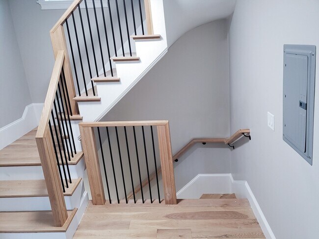 Building Photo - 97 Trenton St