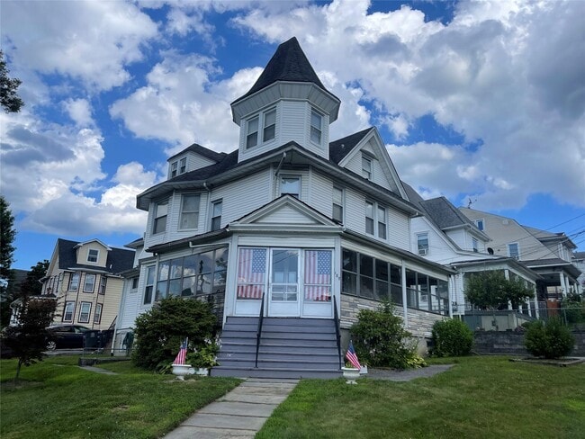 Primary Photo - 187 Fisher Ave