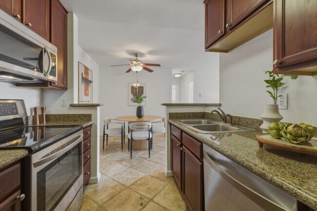 Building Photo - 1144 Yarwood Ct