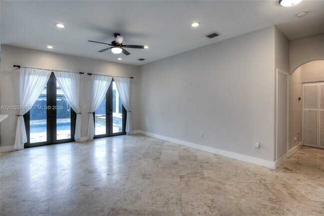 Building Photo - 18355 NW 89th Ave