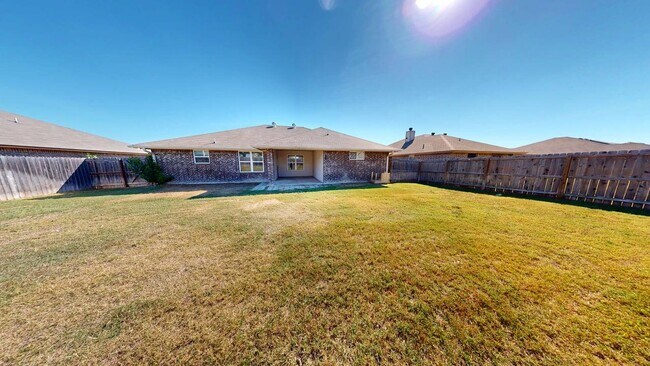 Building Photo - 307 Dober St