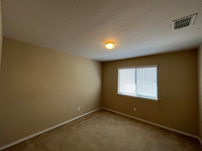 Building Photo - 21114 Villa Valencia