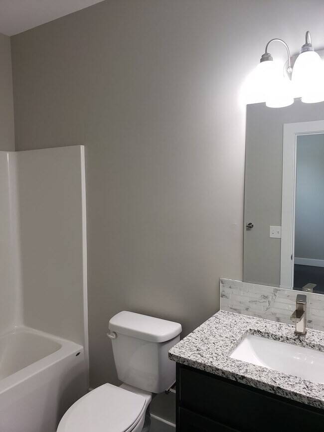 Building Photo - 4955-4953 Morris