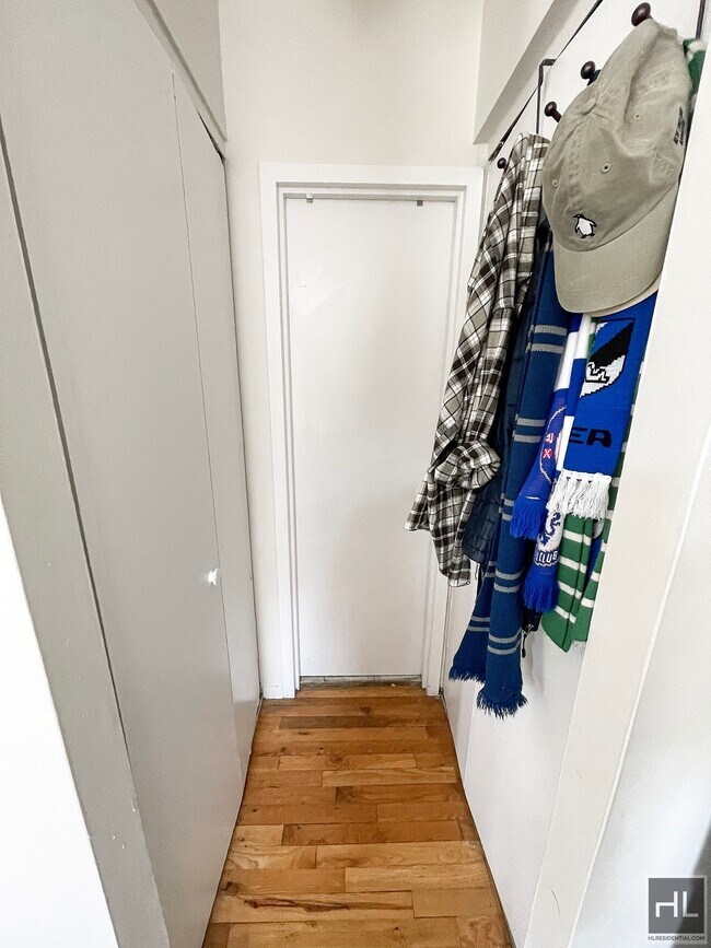 Building Photo - AMSTERDAM AVENUE