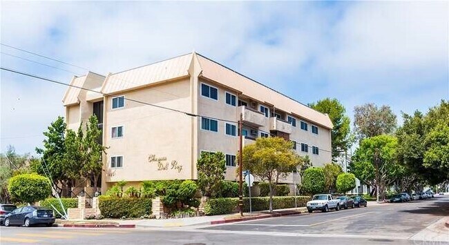 Primary Photo - 8001 Redlands St